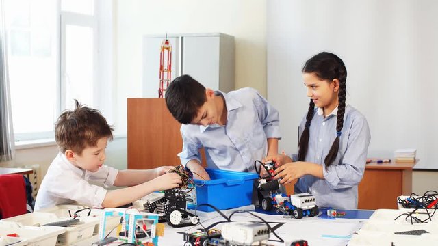 robotik kodlama eğitmenliği eğitimi